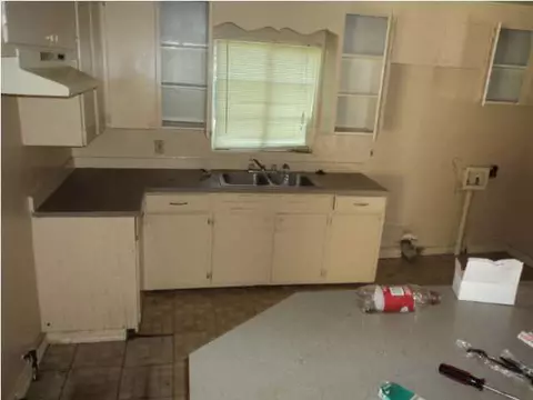 2006 Paden St, Jackson, MS 39204 photo 5