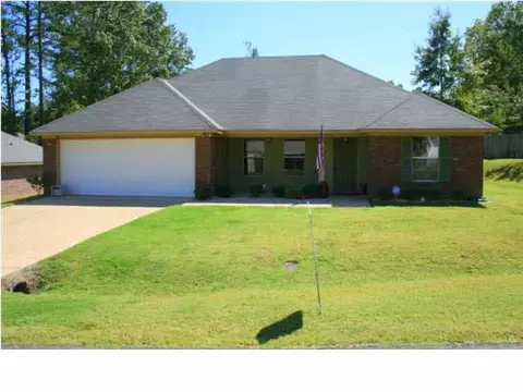 107 Torrence Cv, Byram, MS 39272 photo 2