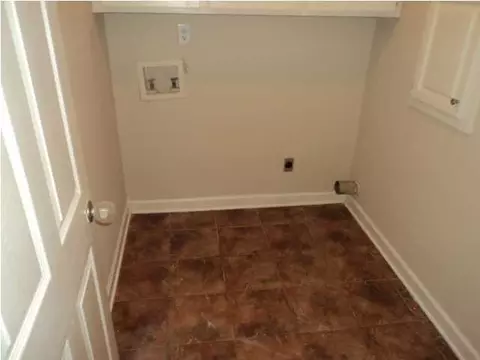 245 Charlene Dr, Byram, MS 39272 photo 8