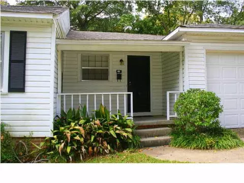2011 Alta Woods Blvd, Jackson, MS 39204 photo 4