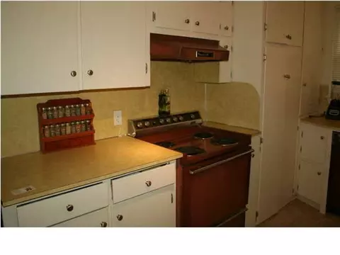 2011 Alta Woods Blvd, Jackson, MS 39204 photo 9