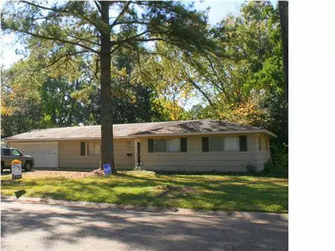 5133 Parkway Dr, Jackson, MS 39211 photo 2