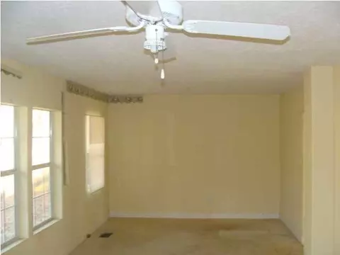 2422 Gunda St, Jackson, MS 39204 photo 3
