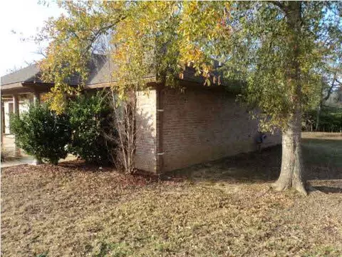 130 Northgate Dr, Canton, MS 39046 photo 3