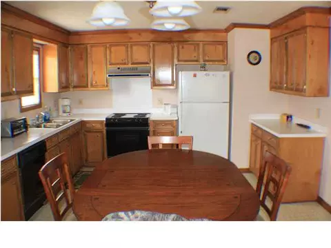 1382 Dunn Rd, Terry, MS 39170 photo 10