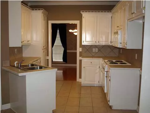 104 Comanche Dr, Terry, MS 39170 photo 2