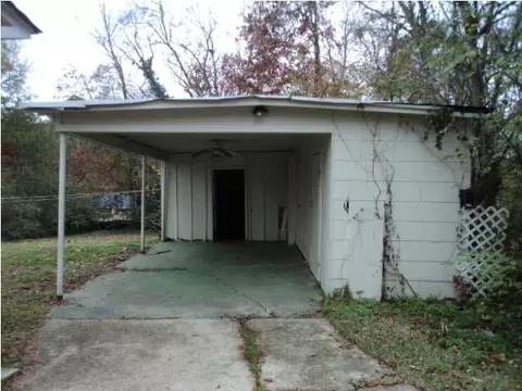 2703 Glenn St, Jackson, MS 39204 photo 3