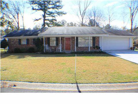 301 Brenmar St, Brandon, MS 39042 photo 2