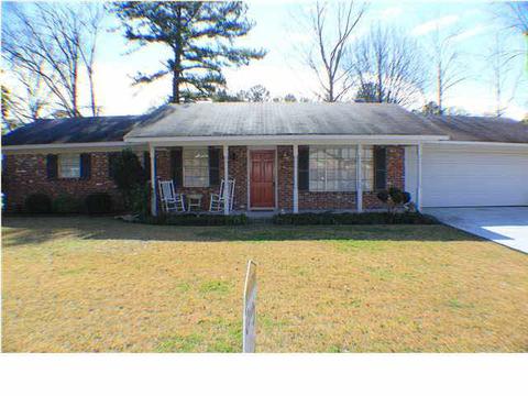 301 Brenmar St, Brandon, MS 39042 photo 1