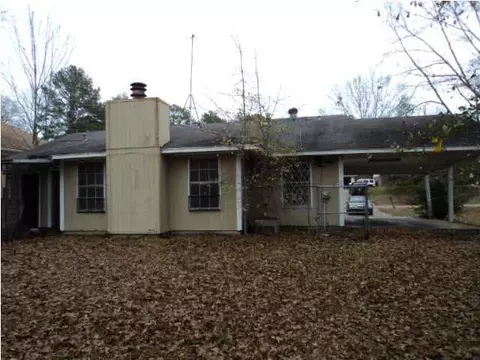 2137 Thousand Oaks Dr, Jackson, MS 39212 photo 2