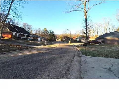 136 Waxwing Dr, Jackson, MS 39212 photo 2