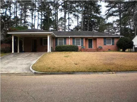 1829 Aztec Dr, Jackson, MS 39211 photo 1
