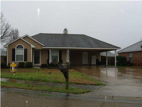 409 Mockingbird Cir, Brandon, MS 39047 photo 1