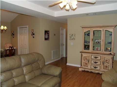 409 Mockingbird Cir, Brandon, MS 39047 photo 2