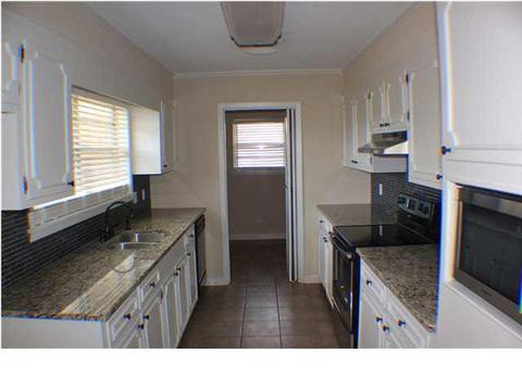 5945 Baxter Dr, Jackson, MS 39211 photo 13