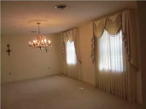 5725 Warwick, Jackson, MS 39211 photo 3