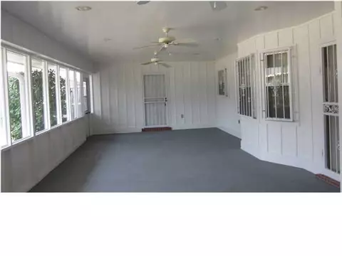 5725 Warwick, Jackson, MS 39211 photo 9