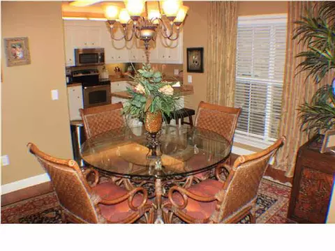 528 Bay Pointe Dr, Brandon, MS 39047 photo 2