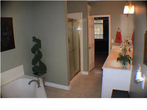 528 Bay Pointe Dr, Brandon, MS 39047 photo 10