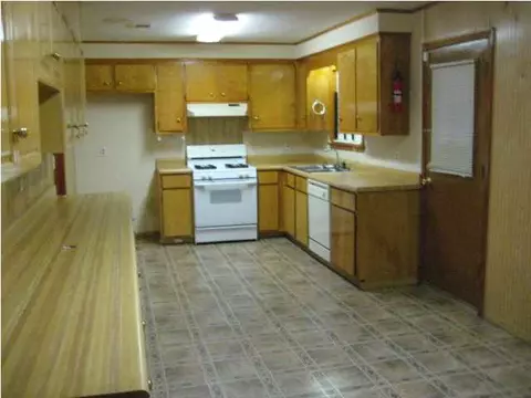 3101 Charleston Dr, Jackson, MS 39212 photo 4
