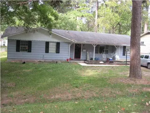 3101 Charleston Dr, Jackson, MS 39212 photo 1