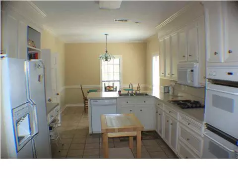601 Bay Pointe Ln, Brandon, MS 39047 photo 3