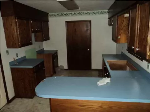 327 Baldwin St, Brookhaven, MS 39601 photo 3