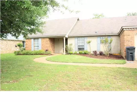 54 Springview Dr, Brandon, MS 39042 photo 2