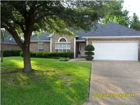5992 Baxter Dr, Jackson, MS 39211 photo 1