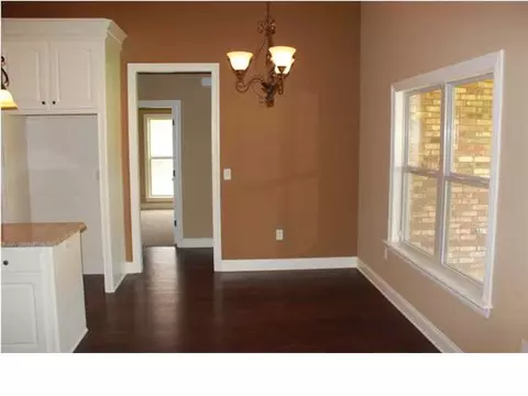 300 Tracey Cove Cv, Brandon, MS 39042 photo 5