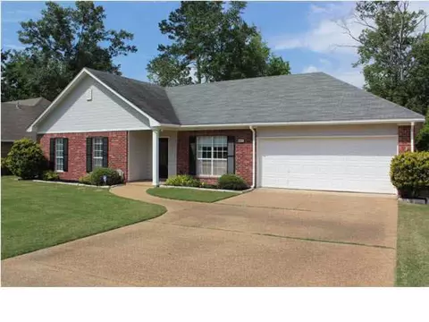 123 Post Oak Dr, Brandon, MS 39047 photo 2