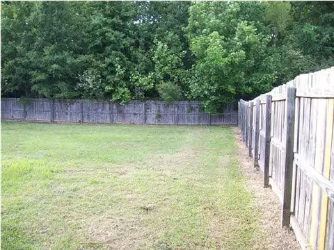 950 Bullrun Dr, Byram, MS 39272 photo 3