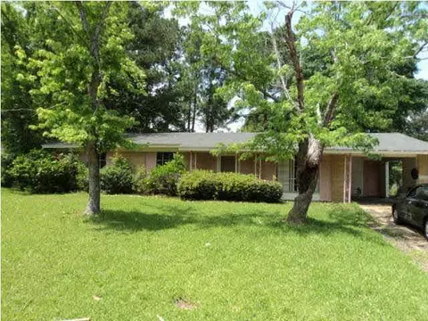 105 Dotson Pl, Jackson, MS 39213 photo 1