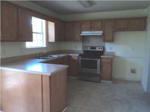 655 Falcon Ln, Florence, MS 39073 photo 7