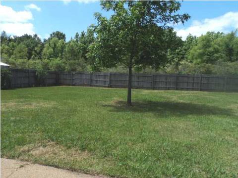 655 Falcon Ln, Florence, MS 39073 photo 3