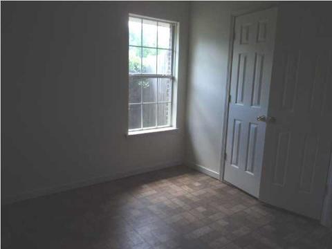 655 Falcon Ln, Florence, MS 39073 photo 11