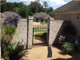 211 Lighthouse Ln, Brandon, MS 39047 photo 2