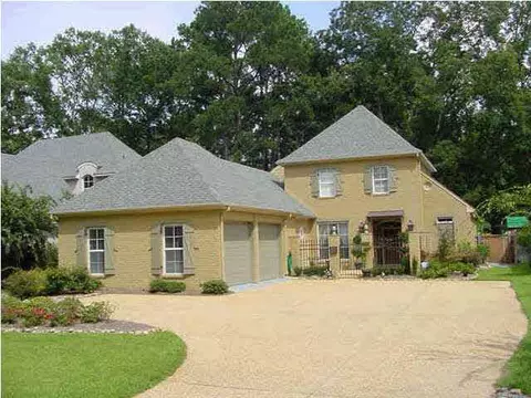 4610 Maurey Rd, Jackson, MS 39211 photo 1