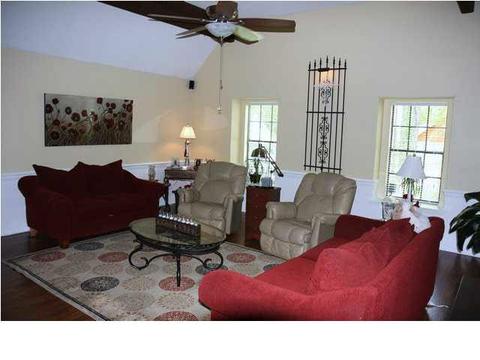109 Lakeside Dr, Brandon, MS 39047 photo 4