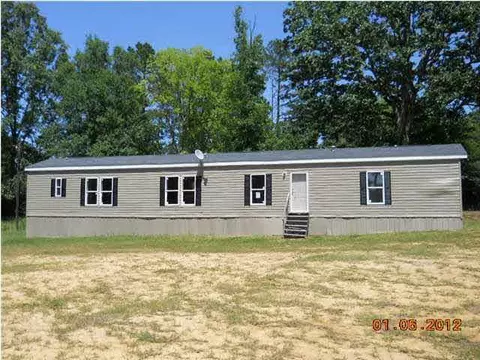 3012 Paradise Ln, Wesson, MS 39191 photo 1