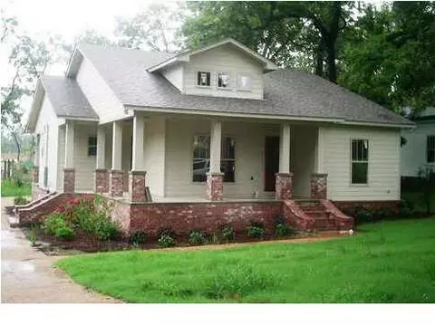 131 Jackson St, Flora, MS 39071 photo 1