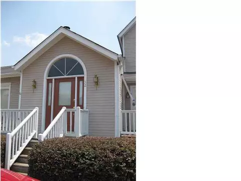 32 Mclain Ct, Jackson, MS 39211 photo 2