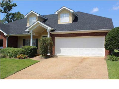 140 Springtree Dr, Brandon, MS 39042 photo 2