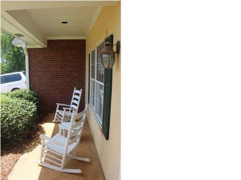 140 Springtree Dr, Brandon, MS 39042 photo 4