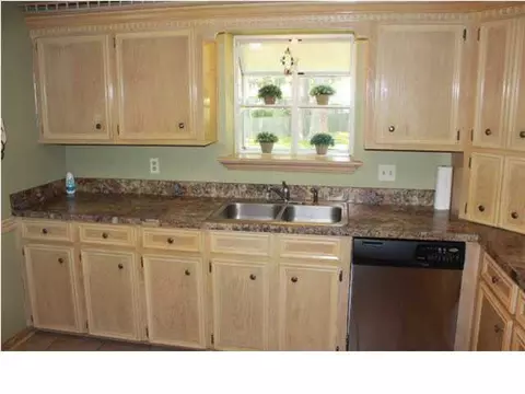 230 Bryan Cv, Byram, MS 39272 photo 8