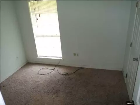 4662 Village Dr, Jackson, MS 39206 photo 3