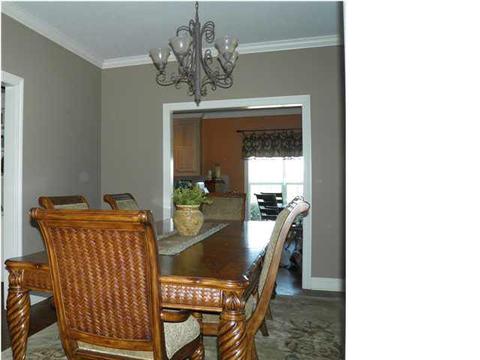 112 Lakeside Hills Dr, Jackson, MS 39209 photo 2