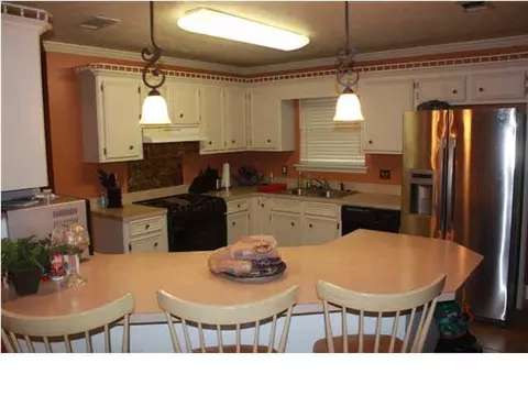 513 Golden Eagle Dr, Byram, MS 39272 photo 8