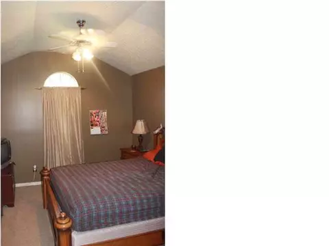 513 Golden Eagle Dr, Byram, MS 39272 photo 13