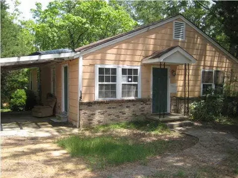 2356 Hickory Dr, Jackson, MS 39204 photo 1